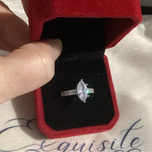 💍Sterling Silver Marquis Cut Solitaire Cz Diamond 3C TCW Ring - Picture 3 of 13
